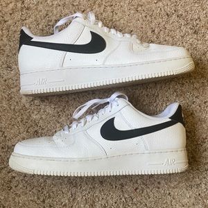 Nike Air Force 1 - Mens 13